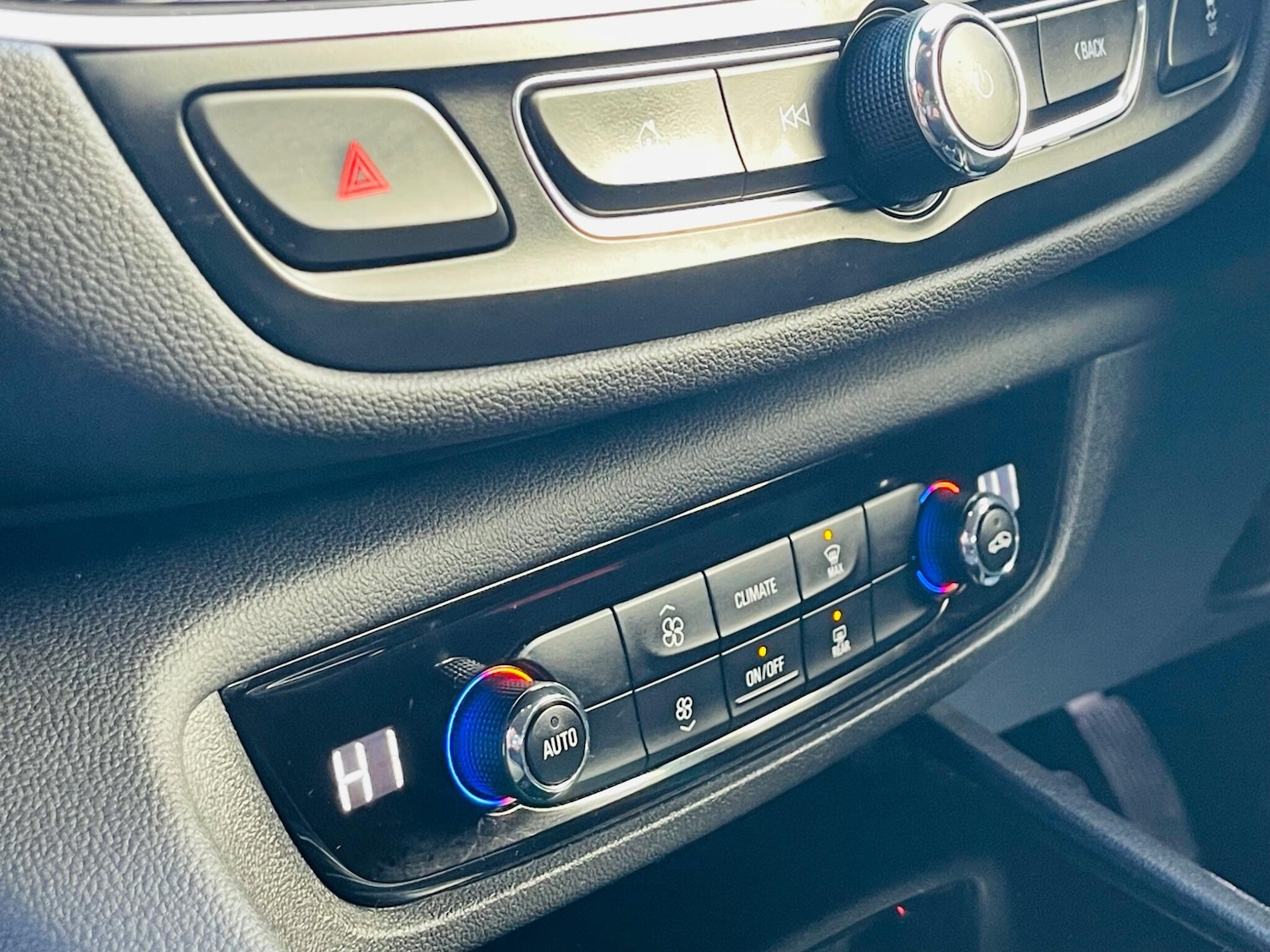 Used Vauxhall Insignia 2018 for sale - 77737365: Photo 24