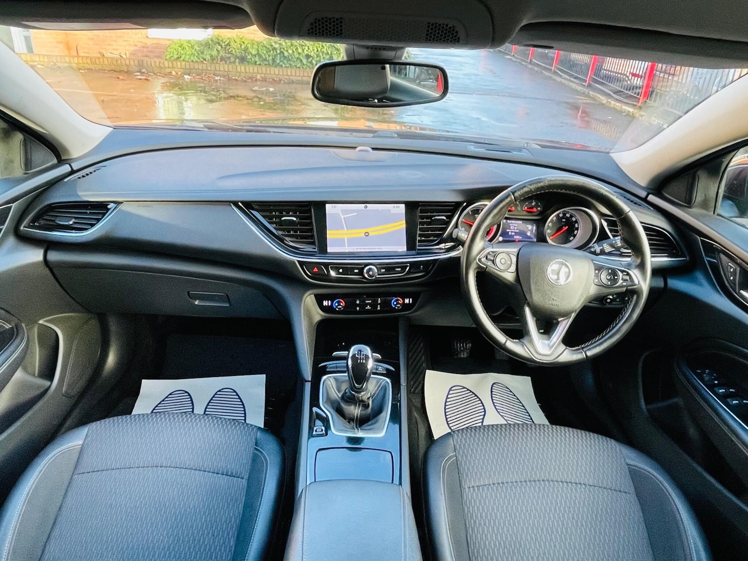 Used Vauxhall Insignia 2018 for sale - 77737365: Photo 30