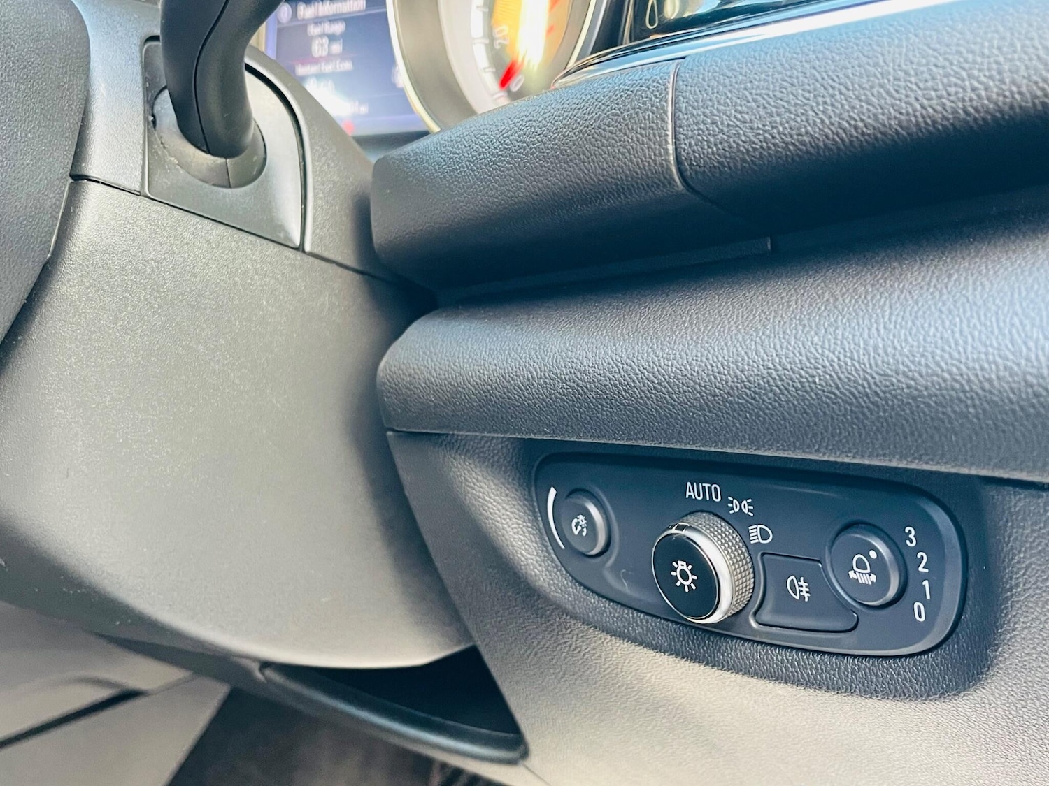 Used Vauxhall Insignia 2018 for sale - 77737365: Photo 36