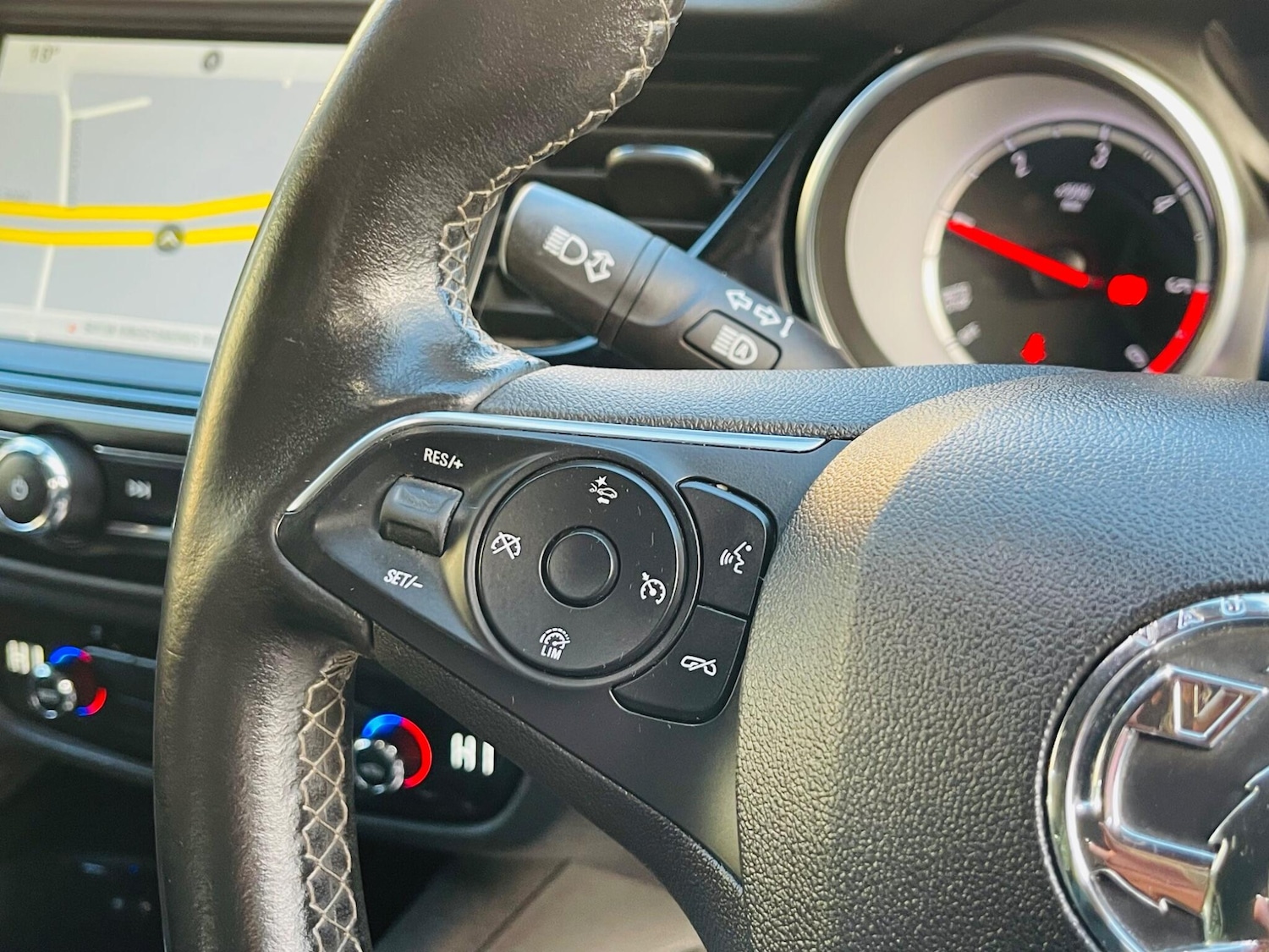 Used Vauxhall Insignia 2018 for sale - 77737365: Photo 37