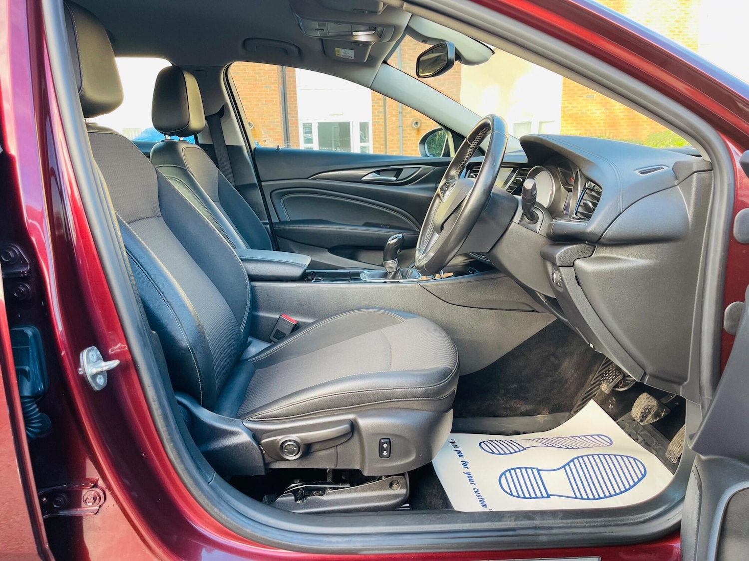 Used Vauxhall Insignia 2018 for sale - 77737365: Photo 41