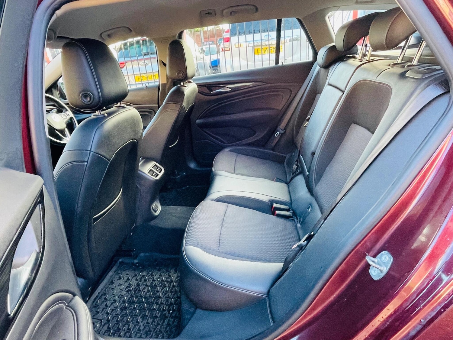 Used Vauxhall Insignia 2018 for sale - 77737365: Photo 6