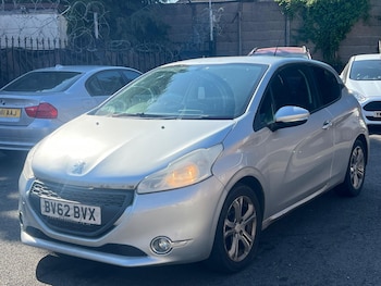 Used Peugeot 208 2012 for sale - 78492008: Photo