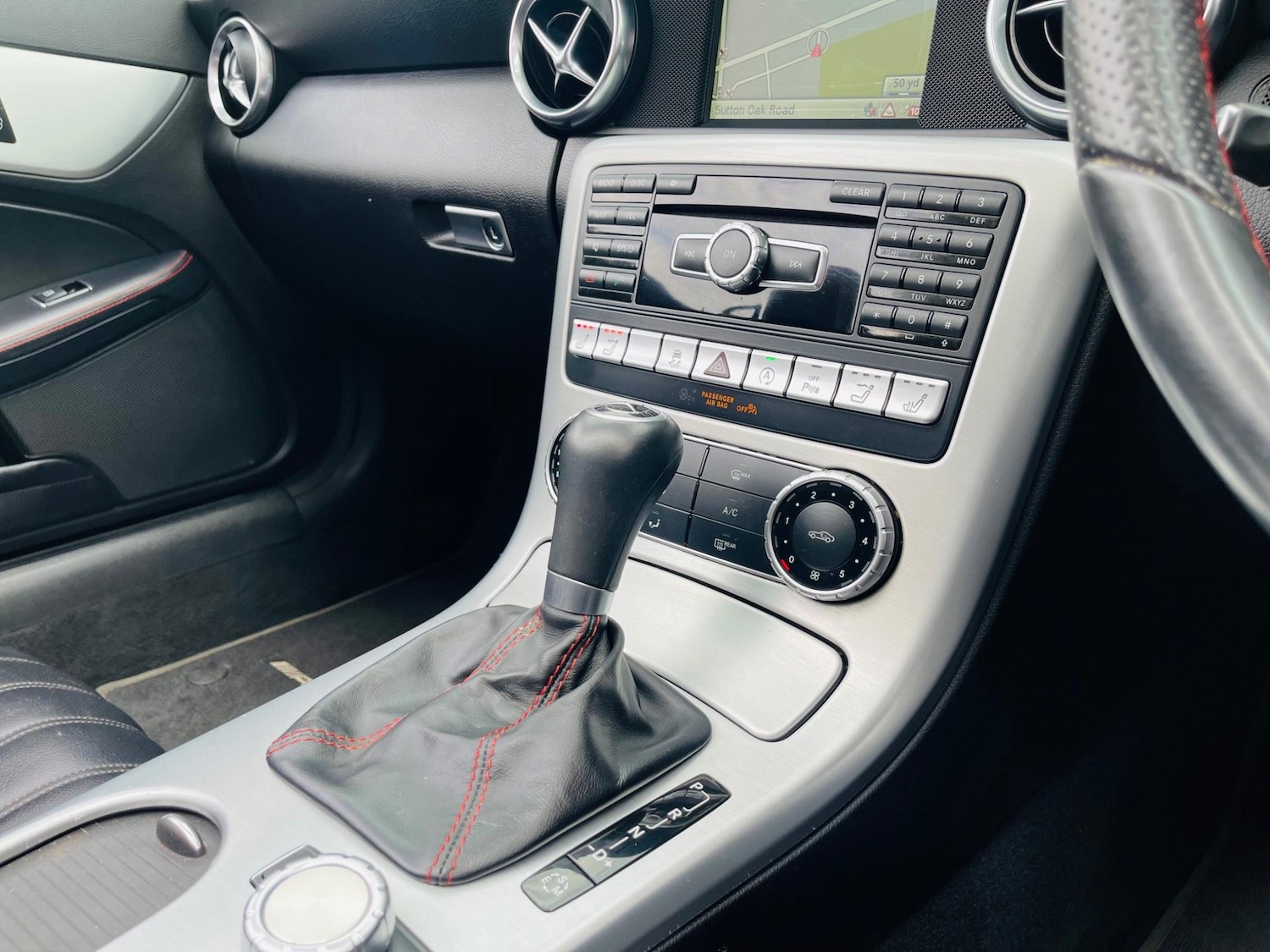 Used Mercedes-Benz SLK 2015 for sale - 77737935: Photo 6