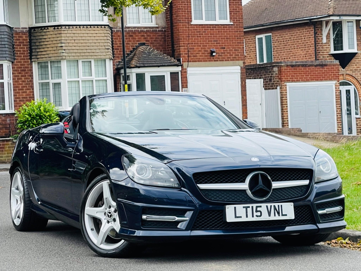 Used Mercedes-Benz SLK 2015 for sale - 77737935: Photo 9