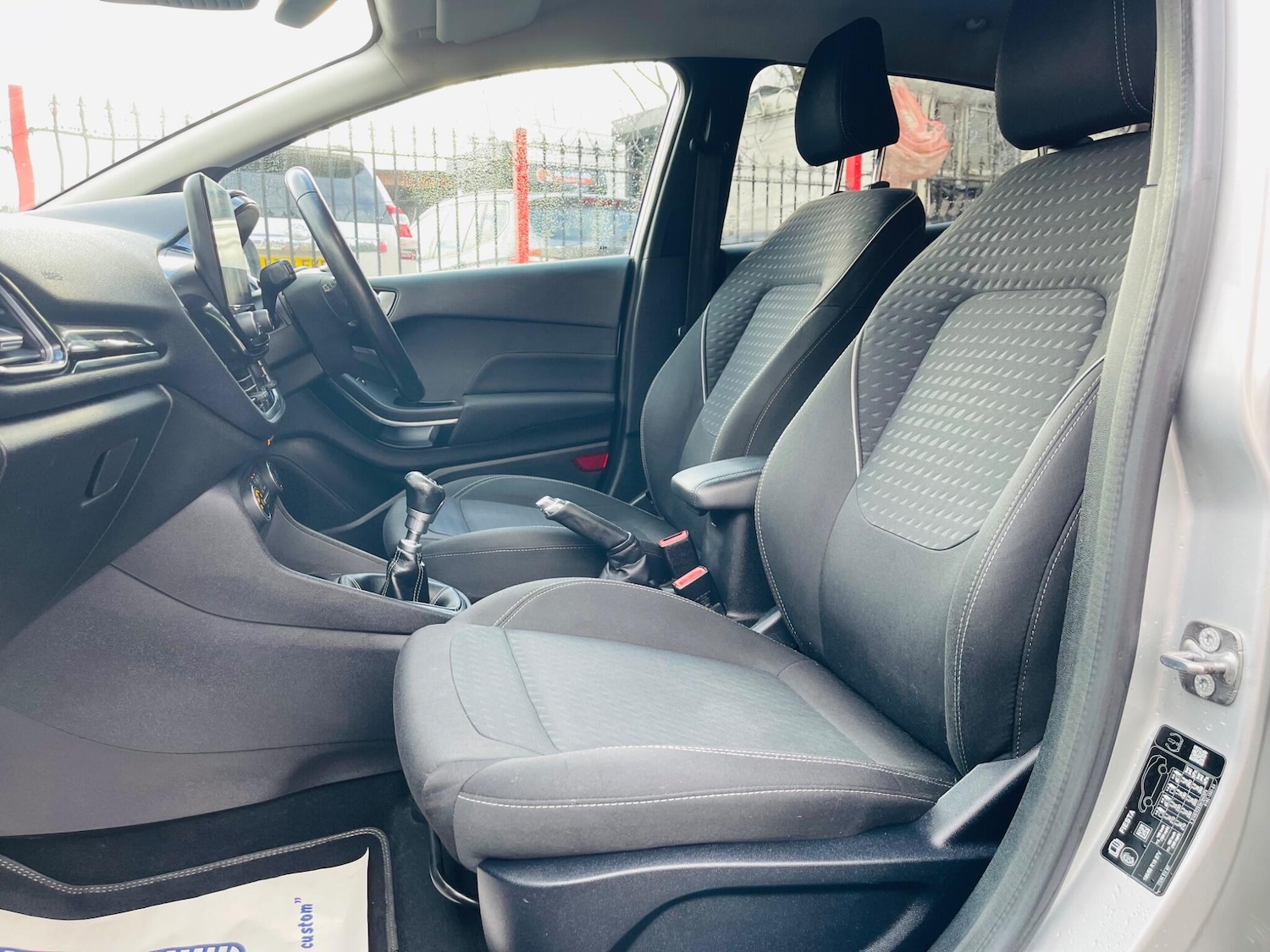 Used Ford Fiesta 2017 for sale - 77737895: Photo 22