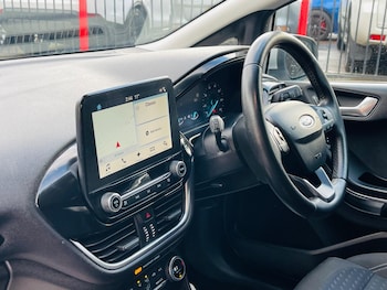 Used Ford Fiesta 2017 for sale - 77737895: Photo