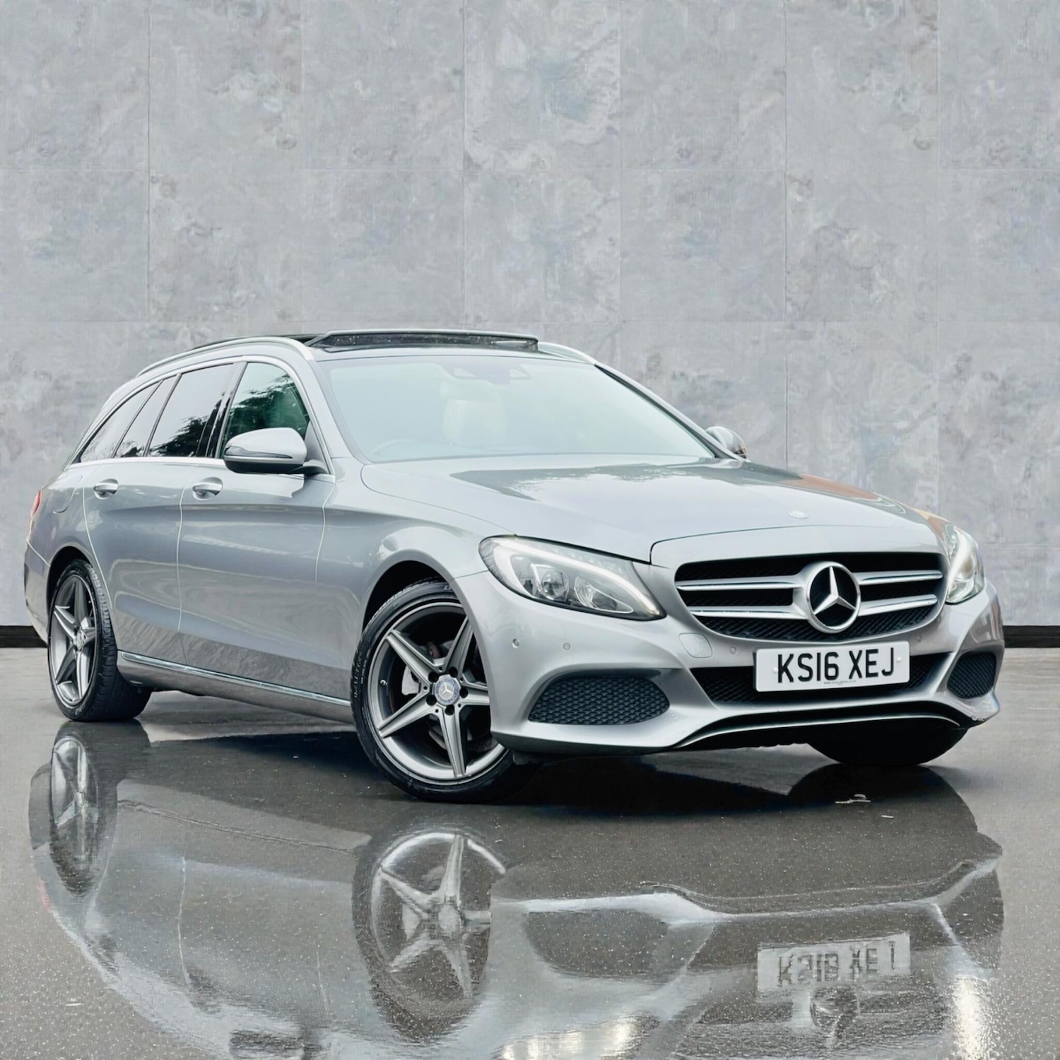 Used Mercedes-Benz C Class 2016 for sale - 77737945: Photo 1