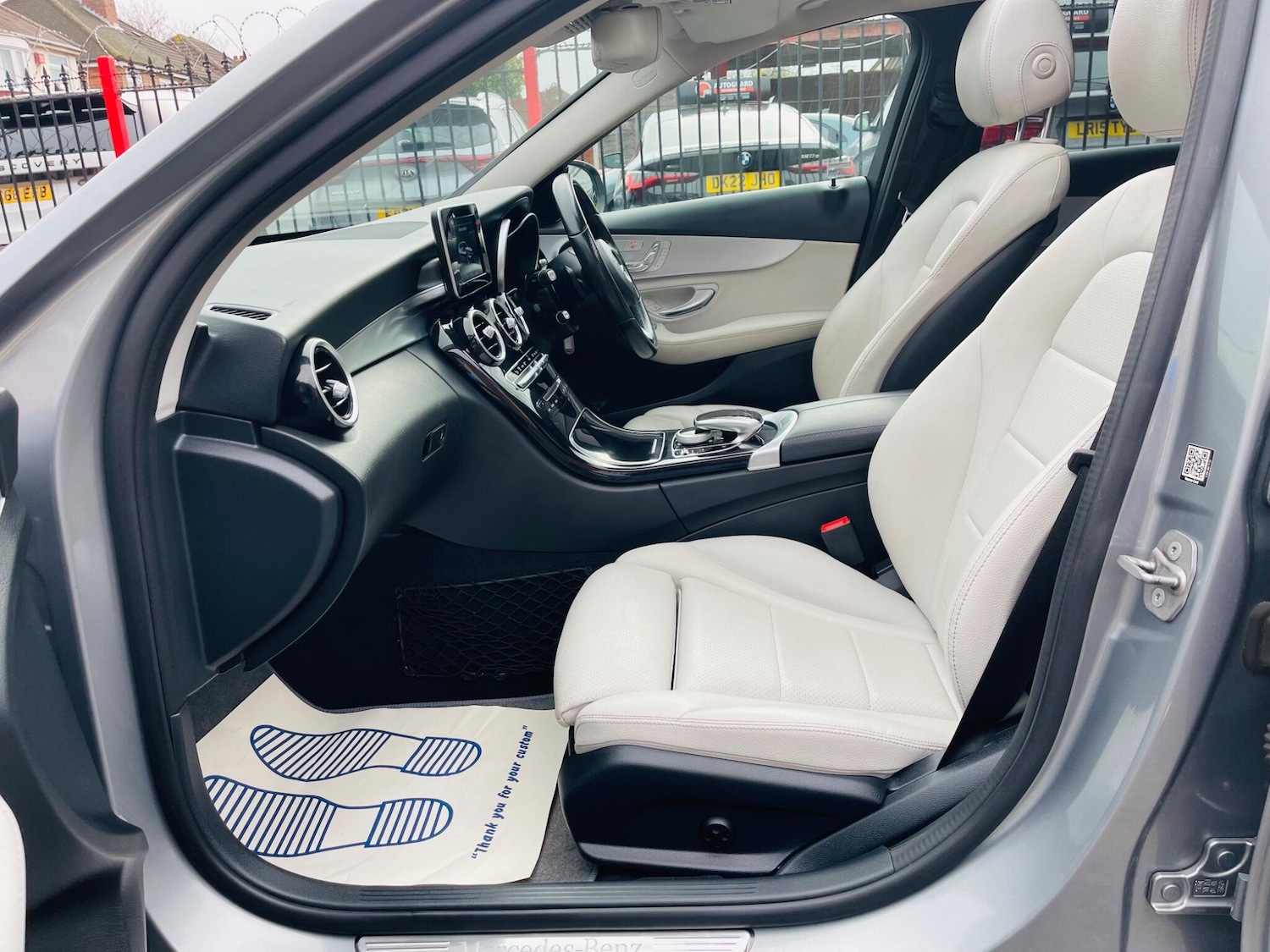 Used Mercedes-Benz C Class 2016 for sale - 77737945: Photo 11