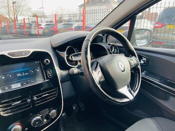 Used Renault Clio 2014 for sale - 77737299: Photo