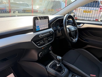 Used Ford Focus 2019 for sale - 77898486: Photo