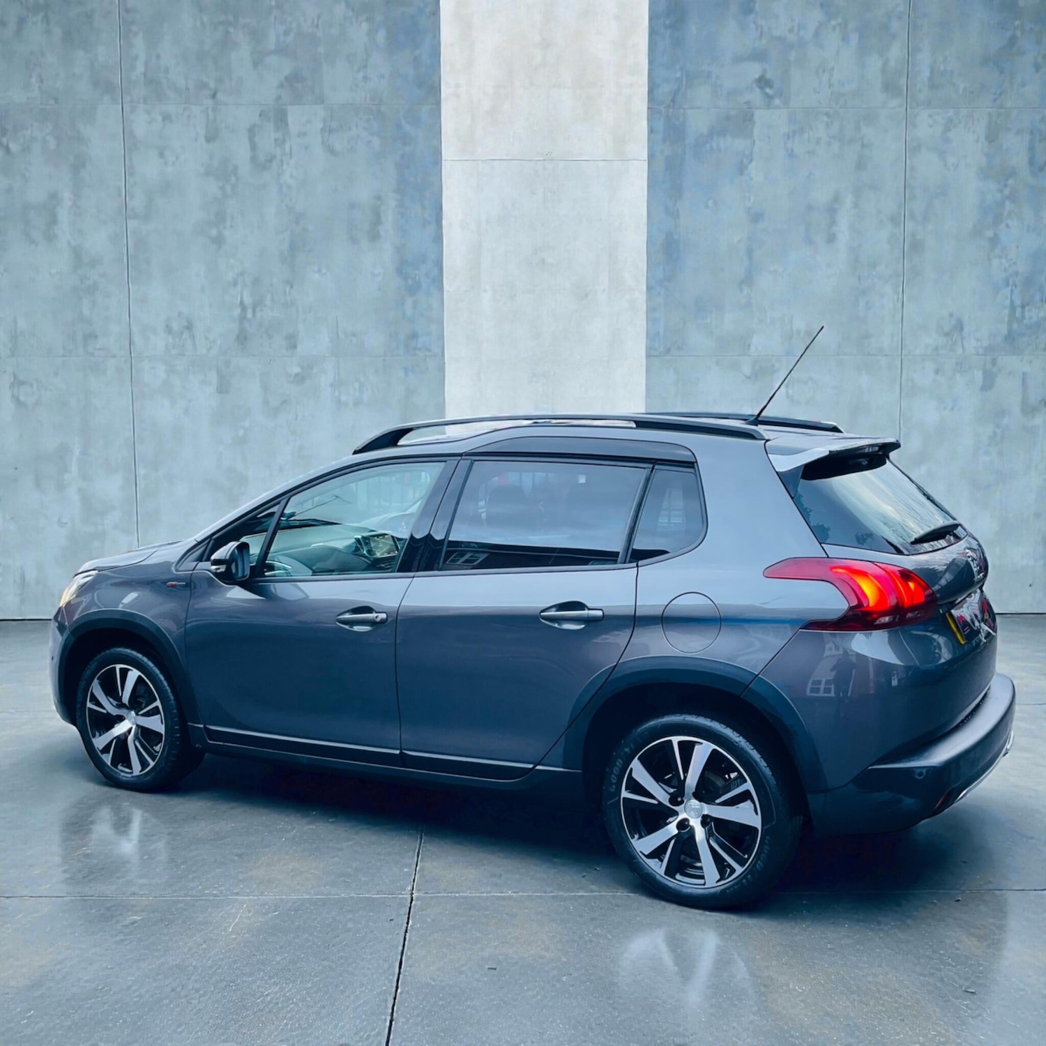 Used Peugeot 2008 2017 for sale - 77738139: Photo 25