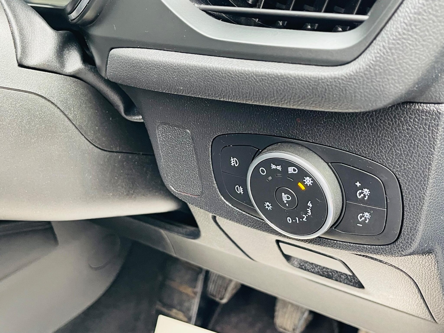 Used Ford Focus 2018 for sale - 78100599: Photo 29