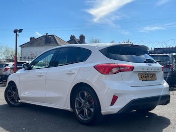 Used Ford Focus 2018 for sale - 78771925: Photo