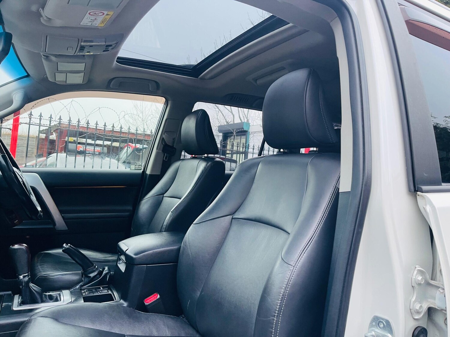 Used Toyota Land Cruiser 2014 for sale - 77738216: Photo 24