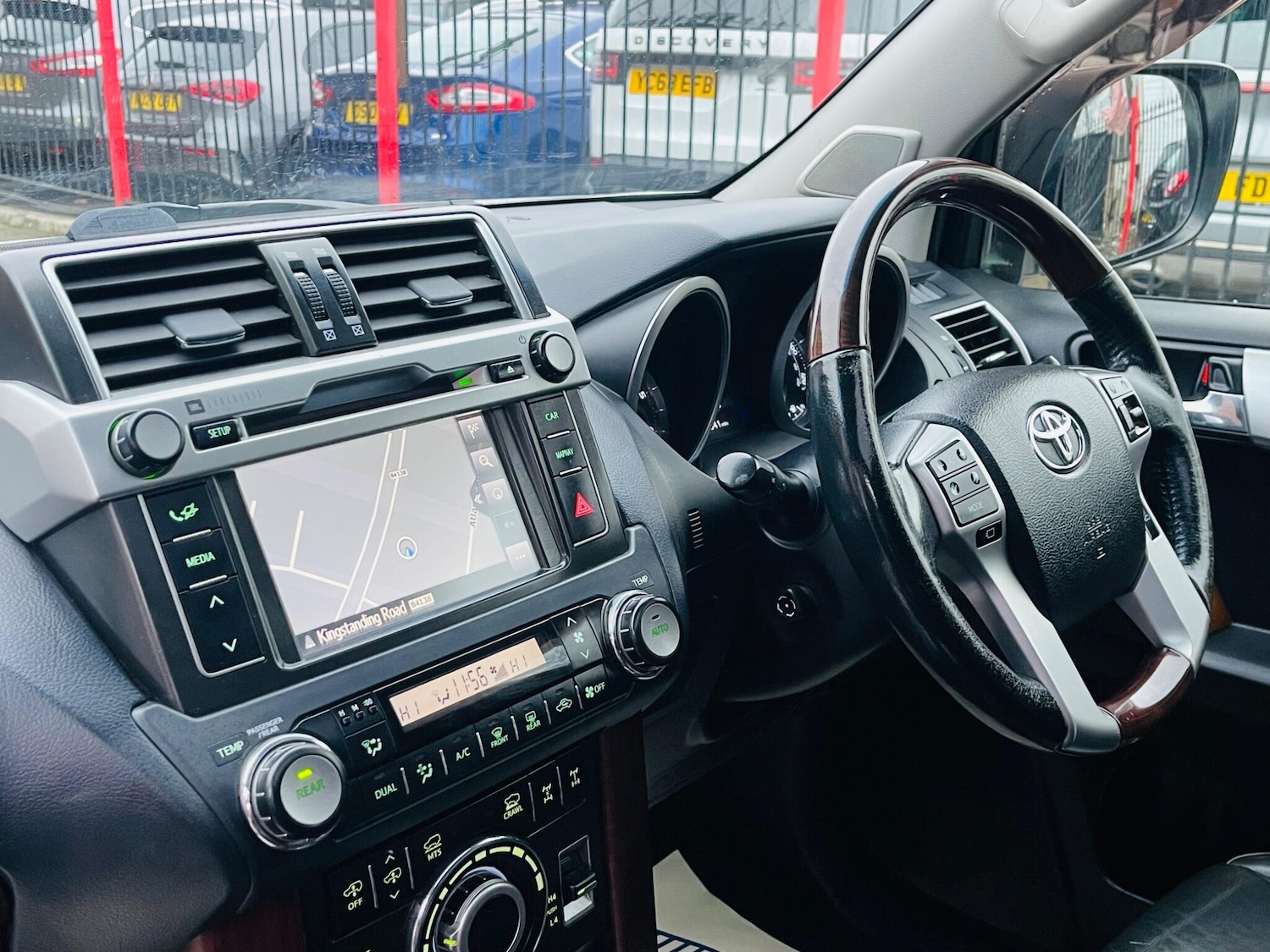 Used Toyota Land Cruiser 2014 for sale - 77738216: Photo 4