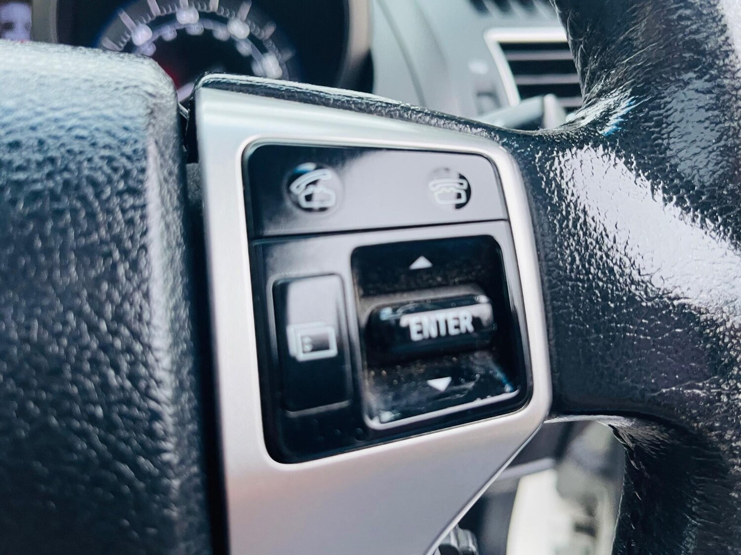 Used Toyota Land Cruiser 2014 for sale - 77738216: Photo 40