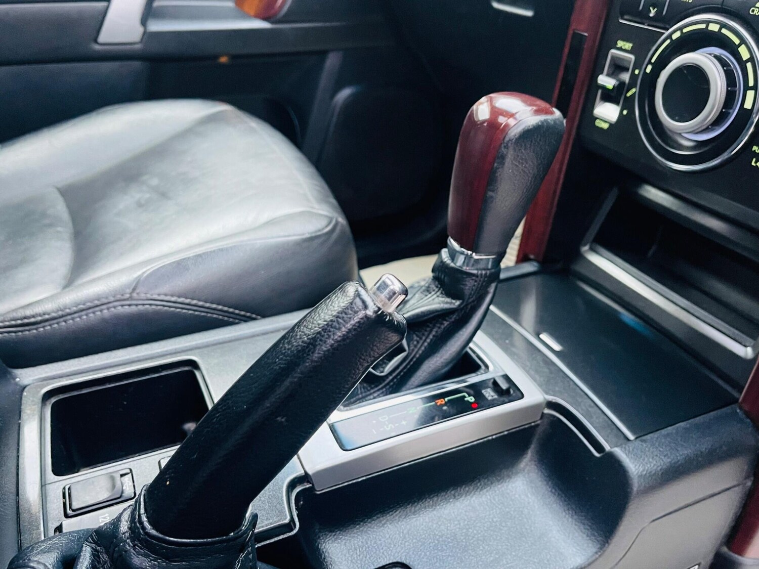 Used Toyota Land Cruiser 2014 for sale - 77738216: Photo 41