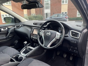 Used Nissan Qashqai 2015 for sale - 77737955: Photo