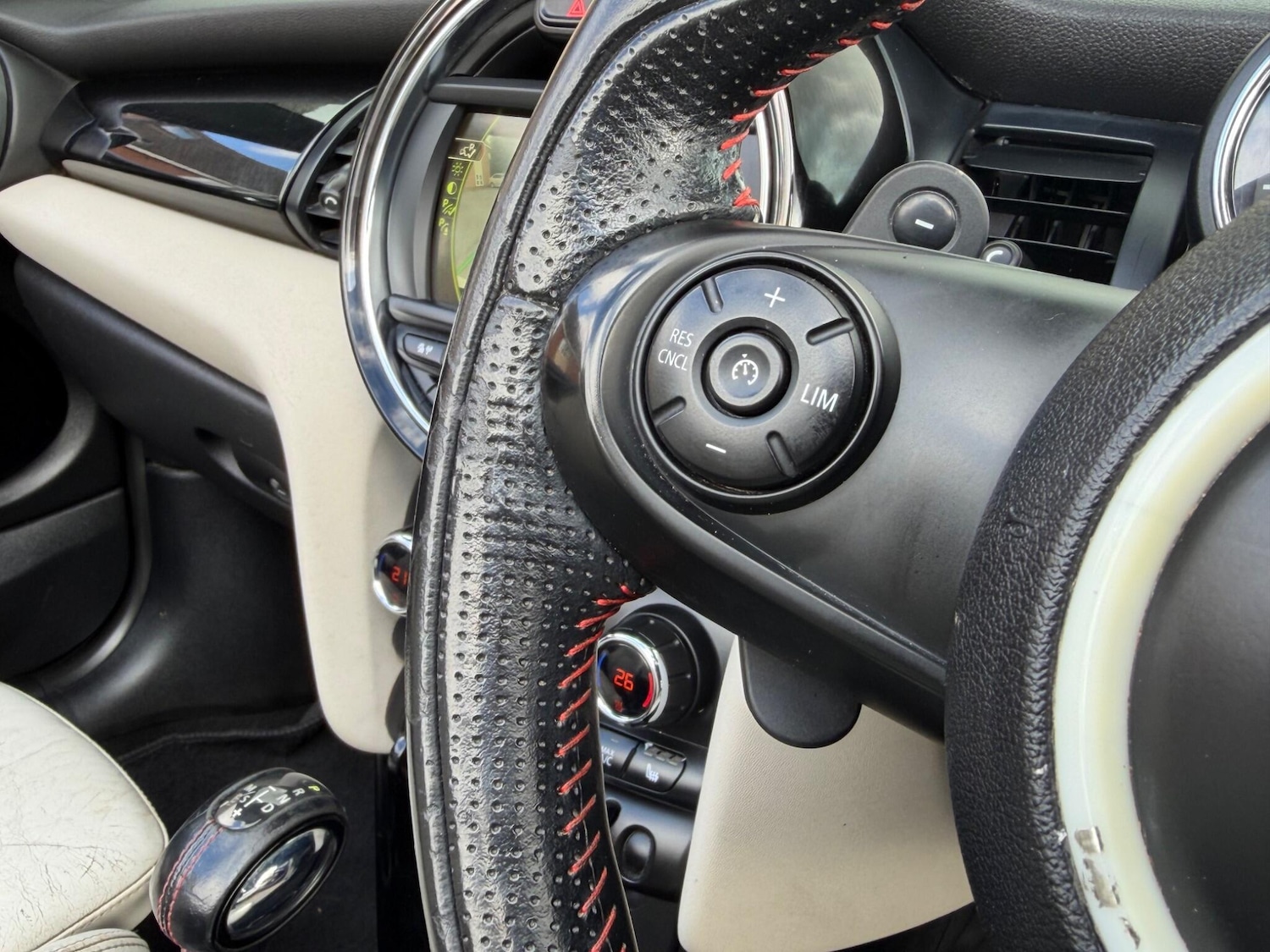 Used MINI Convertible 2016 for sale - 78170654: Photo 20