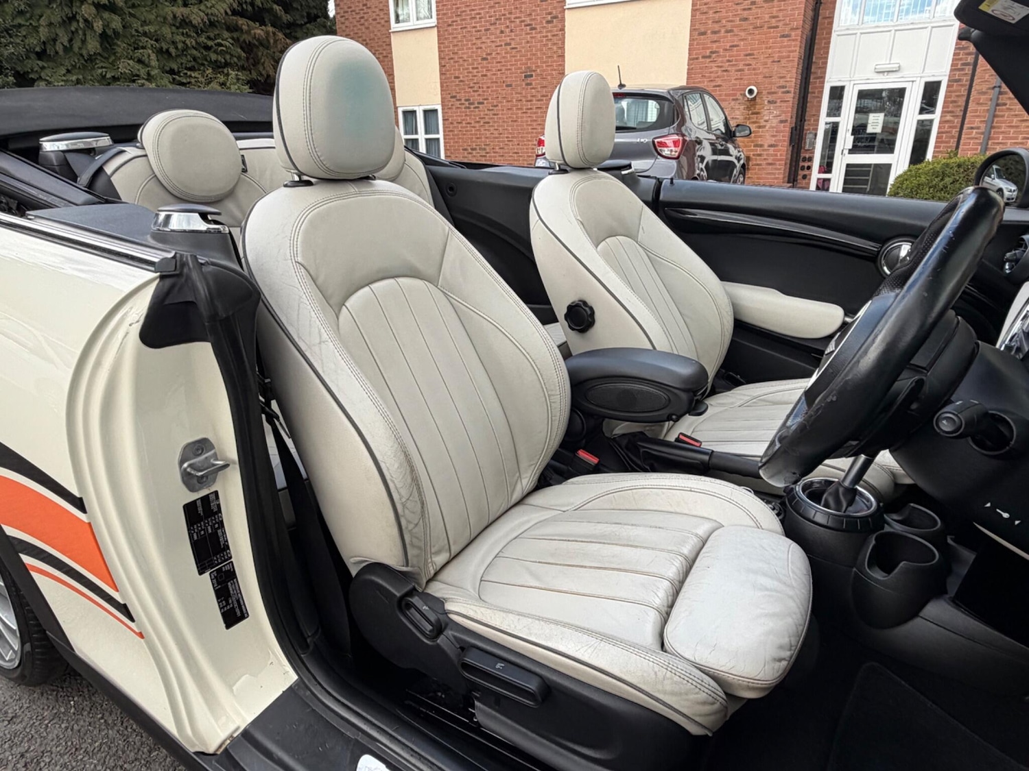 Used MINI Convertible 2016 for sale - 78170654: Photo 22