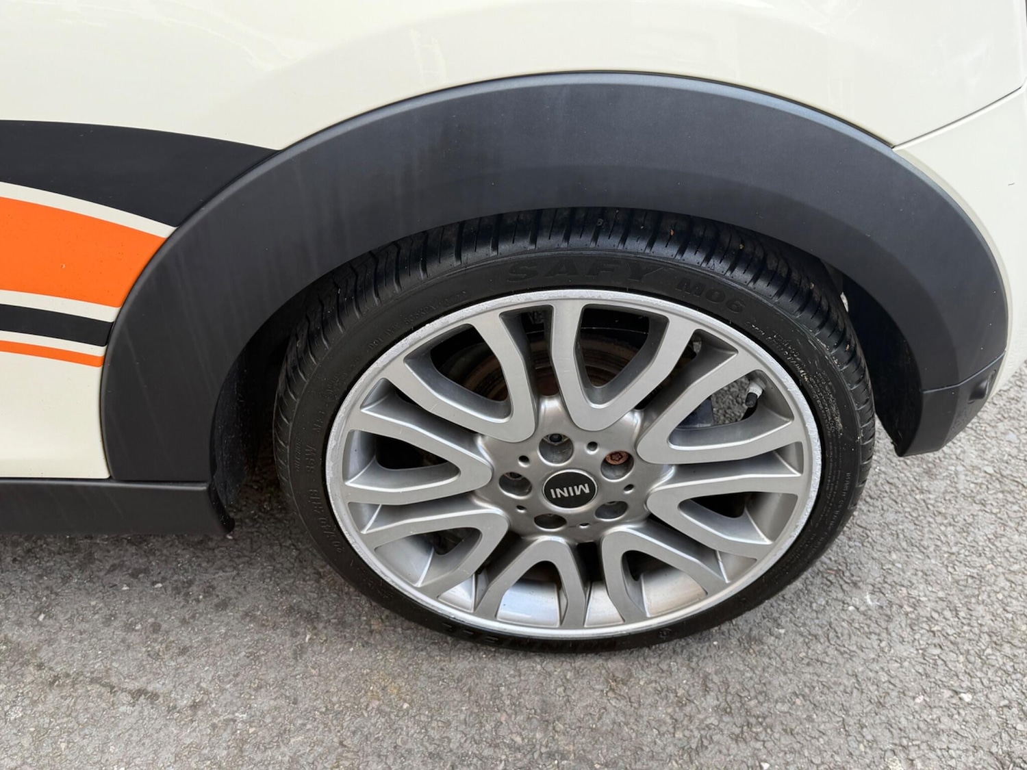 Used MINI Convertible 2016 for sale - 78170654: Photo 40