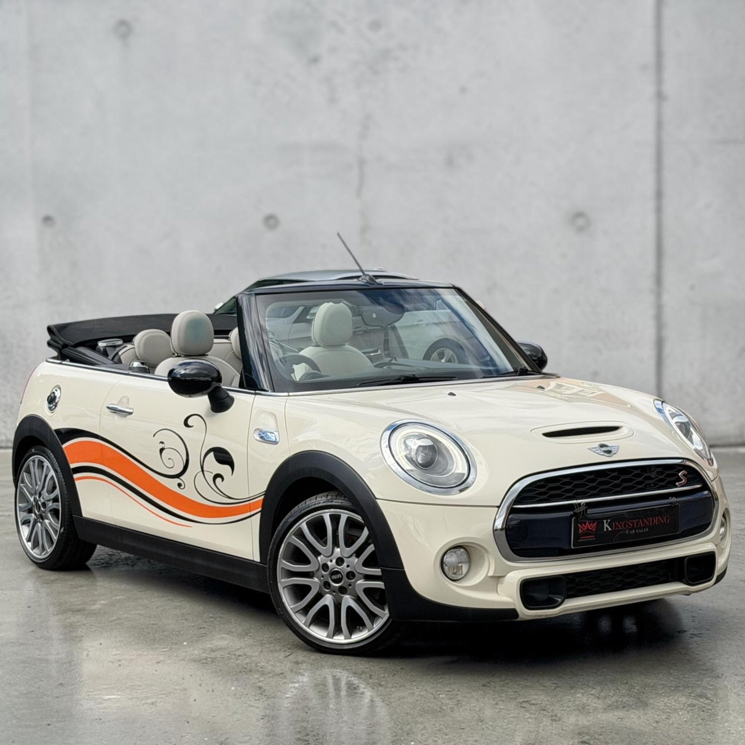 Used MINI Convertible 2016 for sale - 78170654: Photo 9