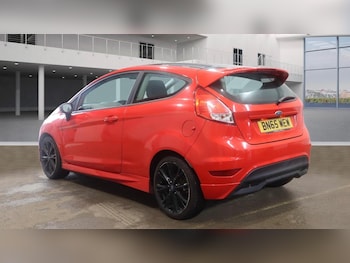 Used Ford Fiesta 2015 for sale - 78020436: Photo