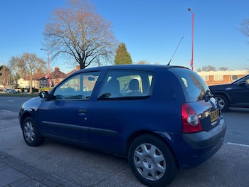 Used Renault Clio 2005 for sale - 77957956: Photo