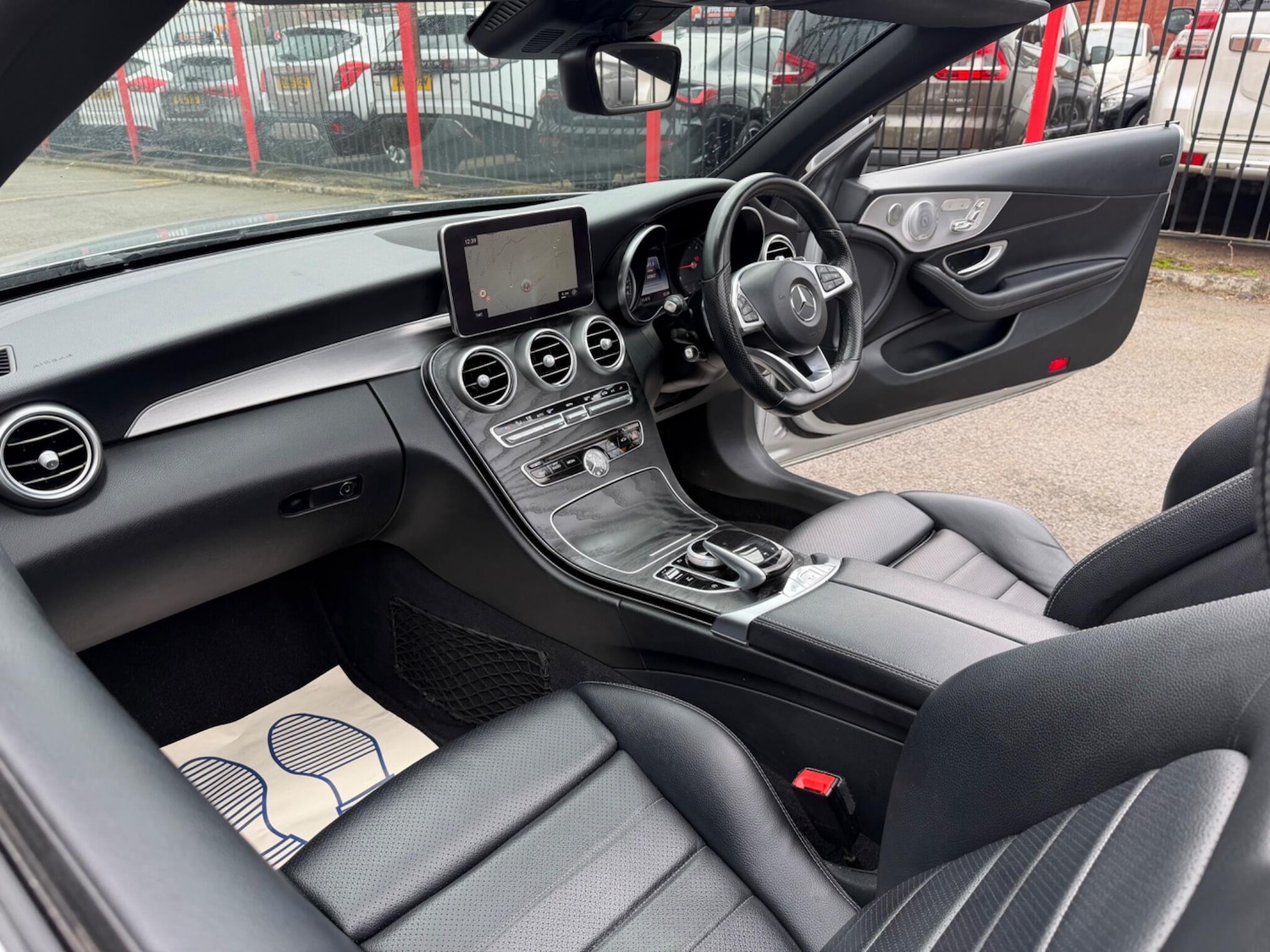 Used Mercedes-Benz C Class 2018 for sale - 78007317: Photo 36