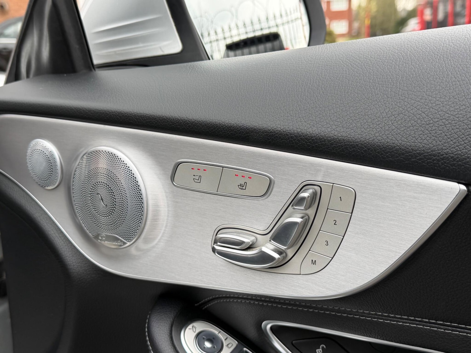 Used Mercedes-Benz C Class 2018 for sale - 78007317: Photo 38