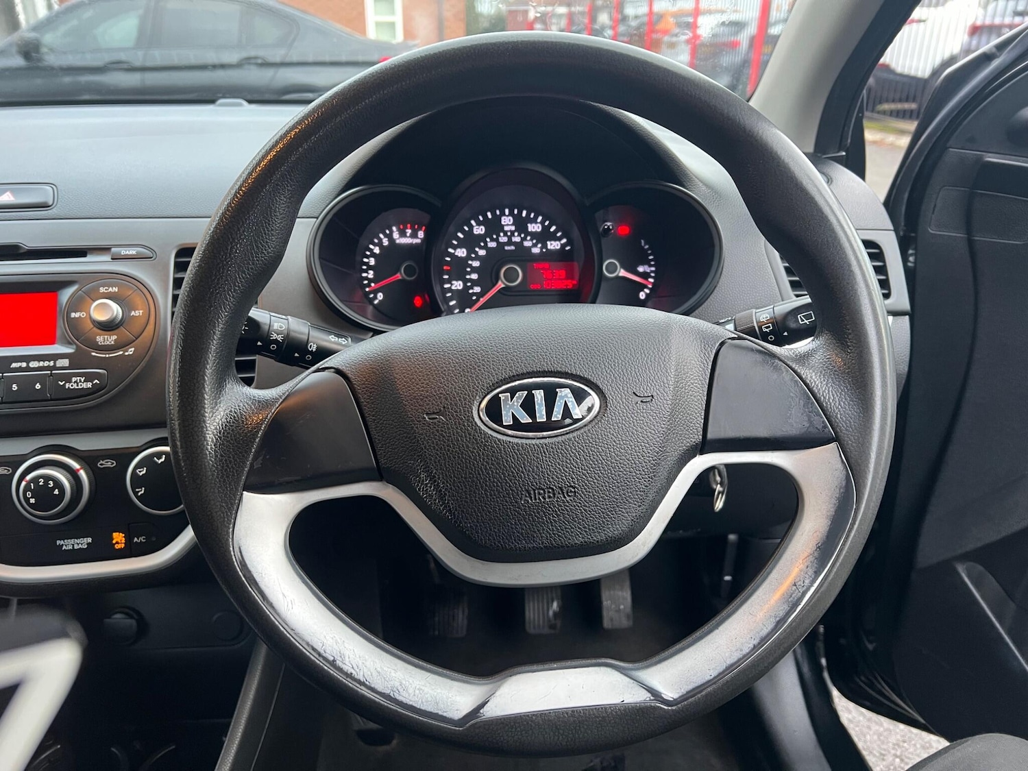 Used Kia Picanto 2013 for sale - 77737541: Photo 15