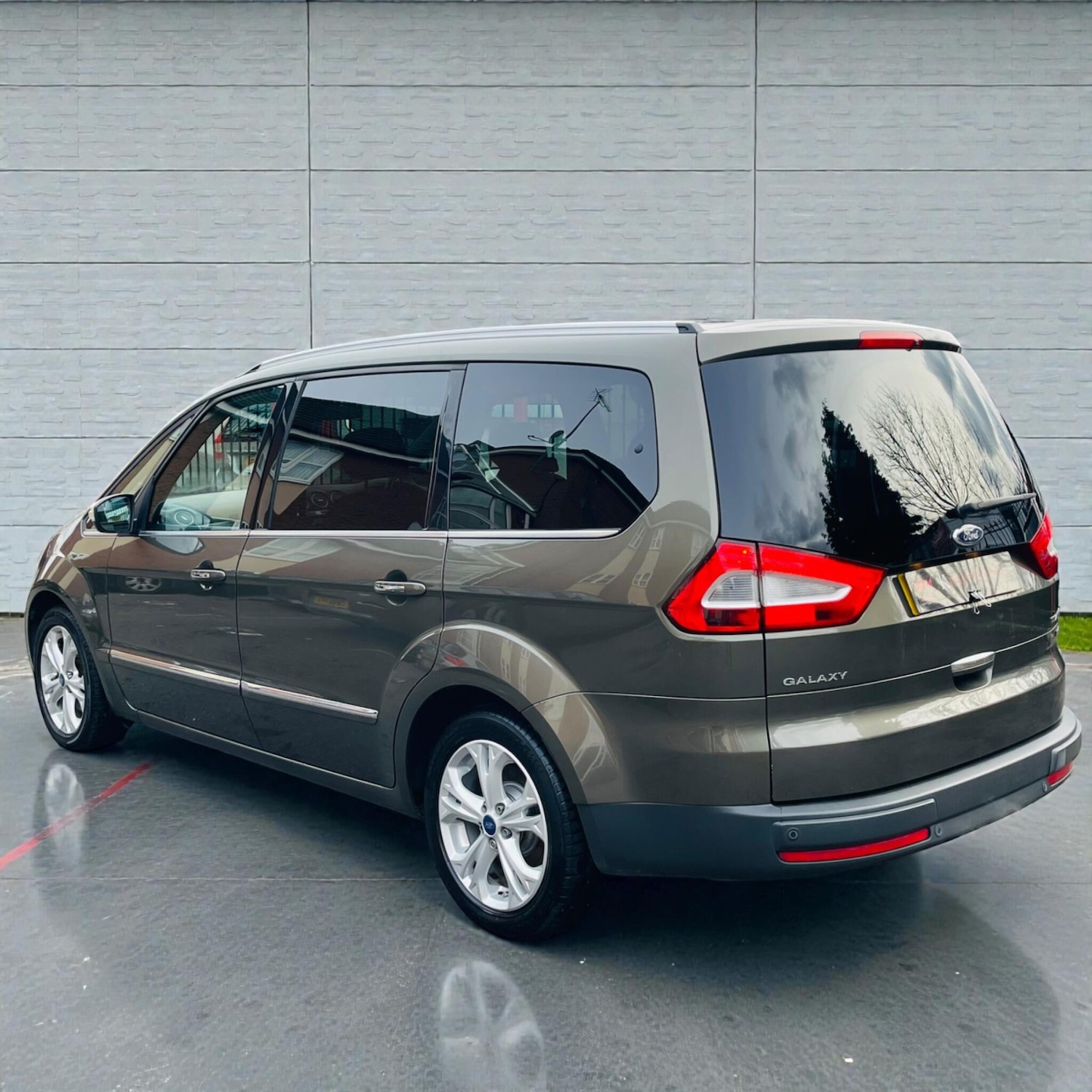 Used Ford Galaxy 2014 for sale - 77737926: Photo 12