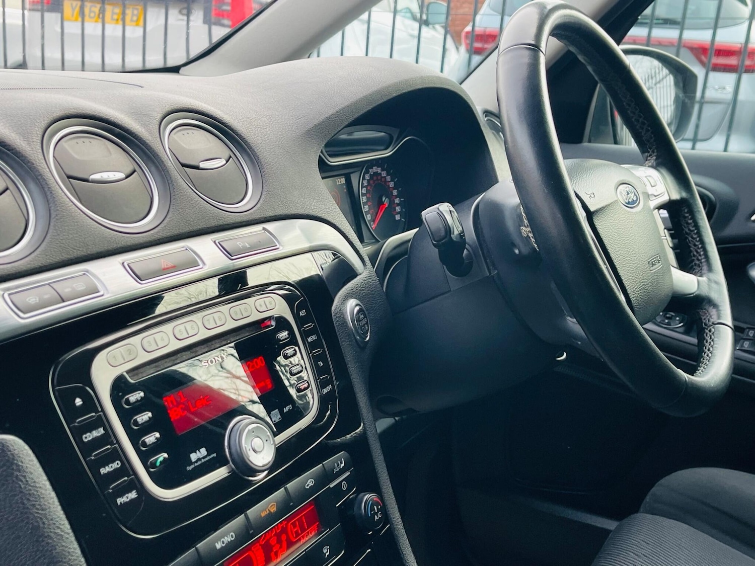 Used Ford Galaxy 2014 for sale - 77737926: Photo 21