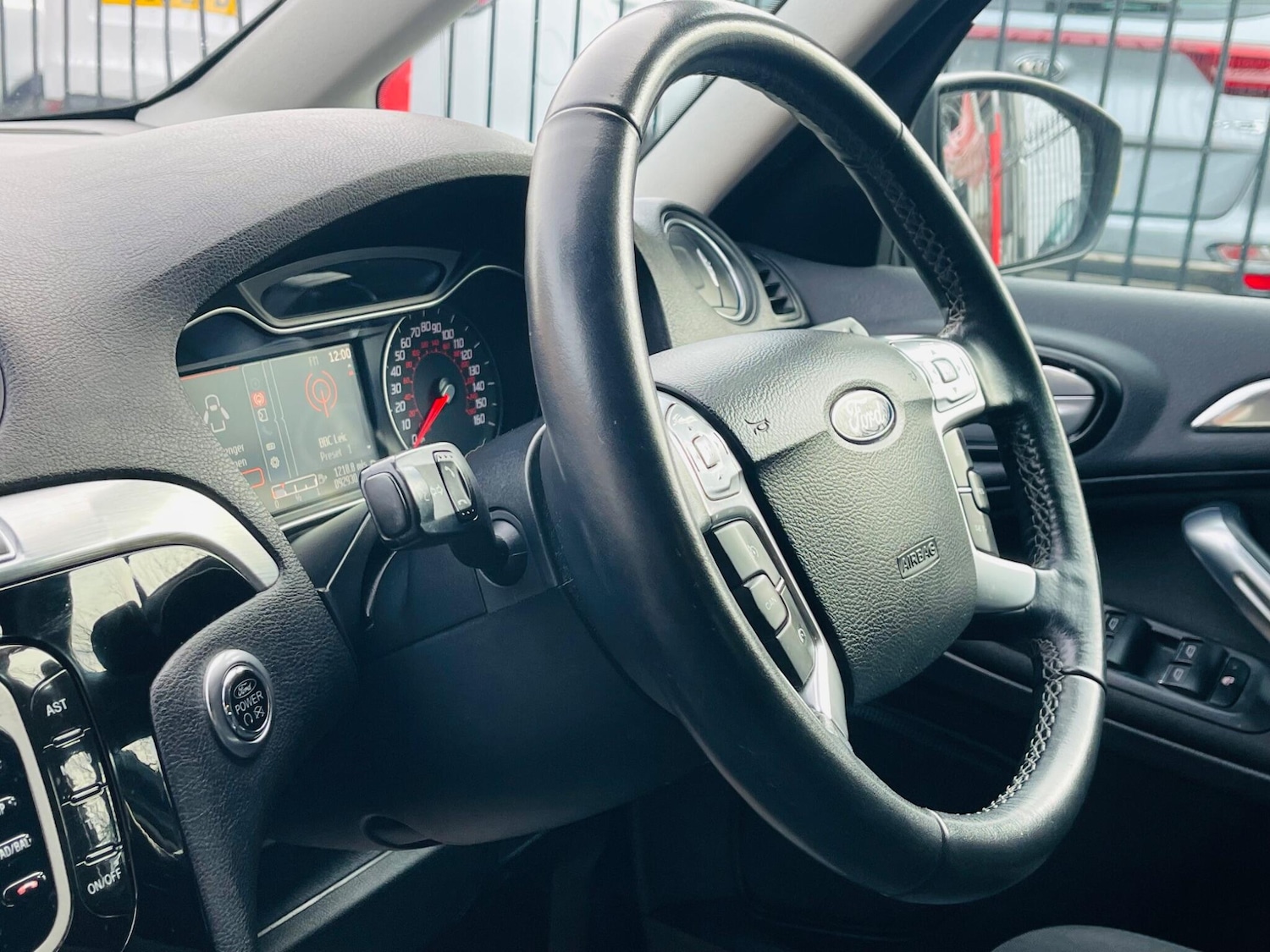 Used Ford Galaxy 2014 for sale - 77737926: Photo 24