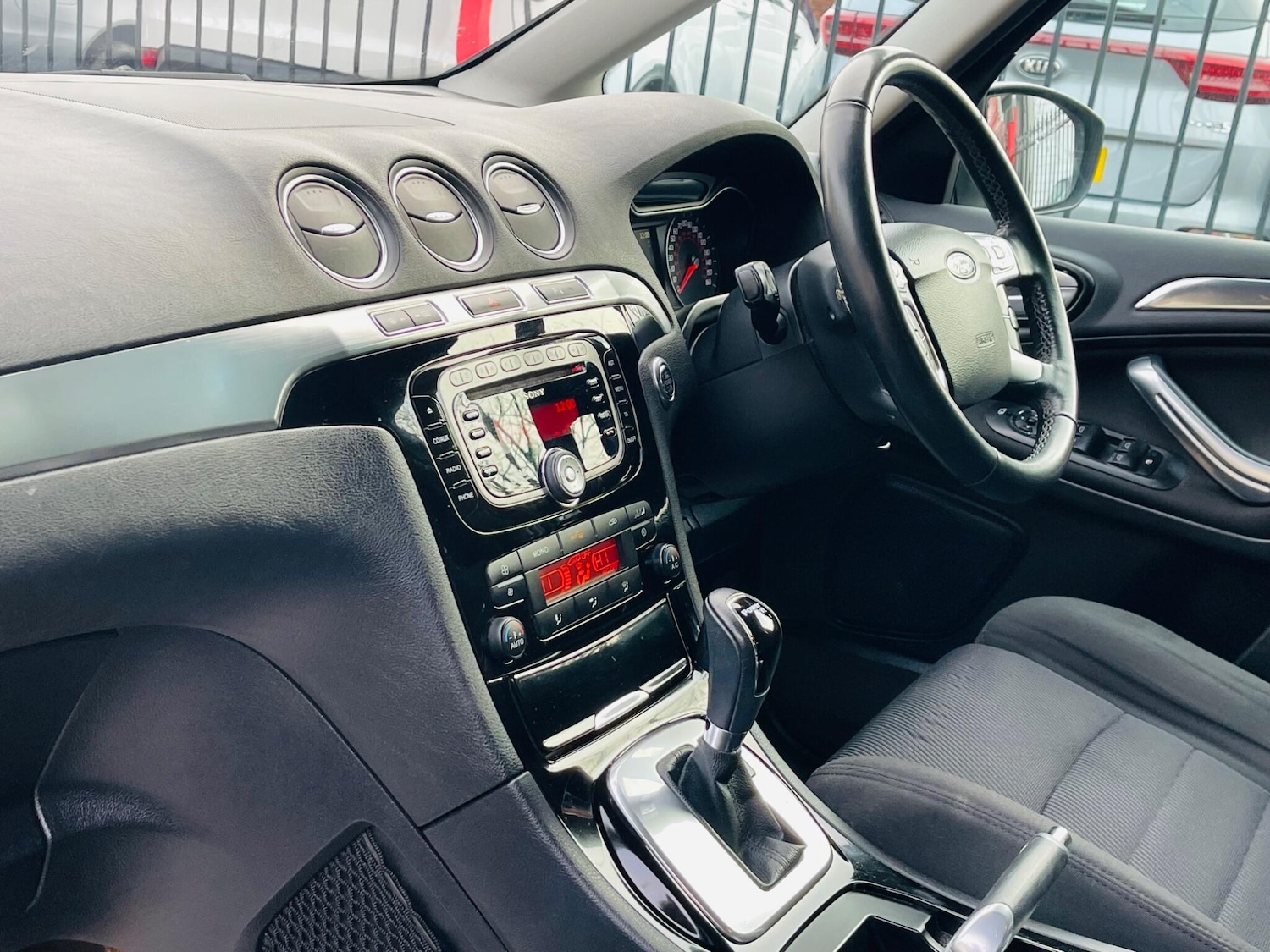 Used Ford Galaxy 2014 for sale - 77737926: Photo 33