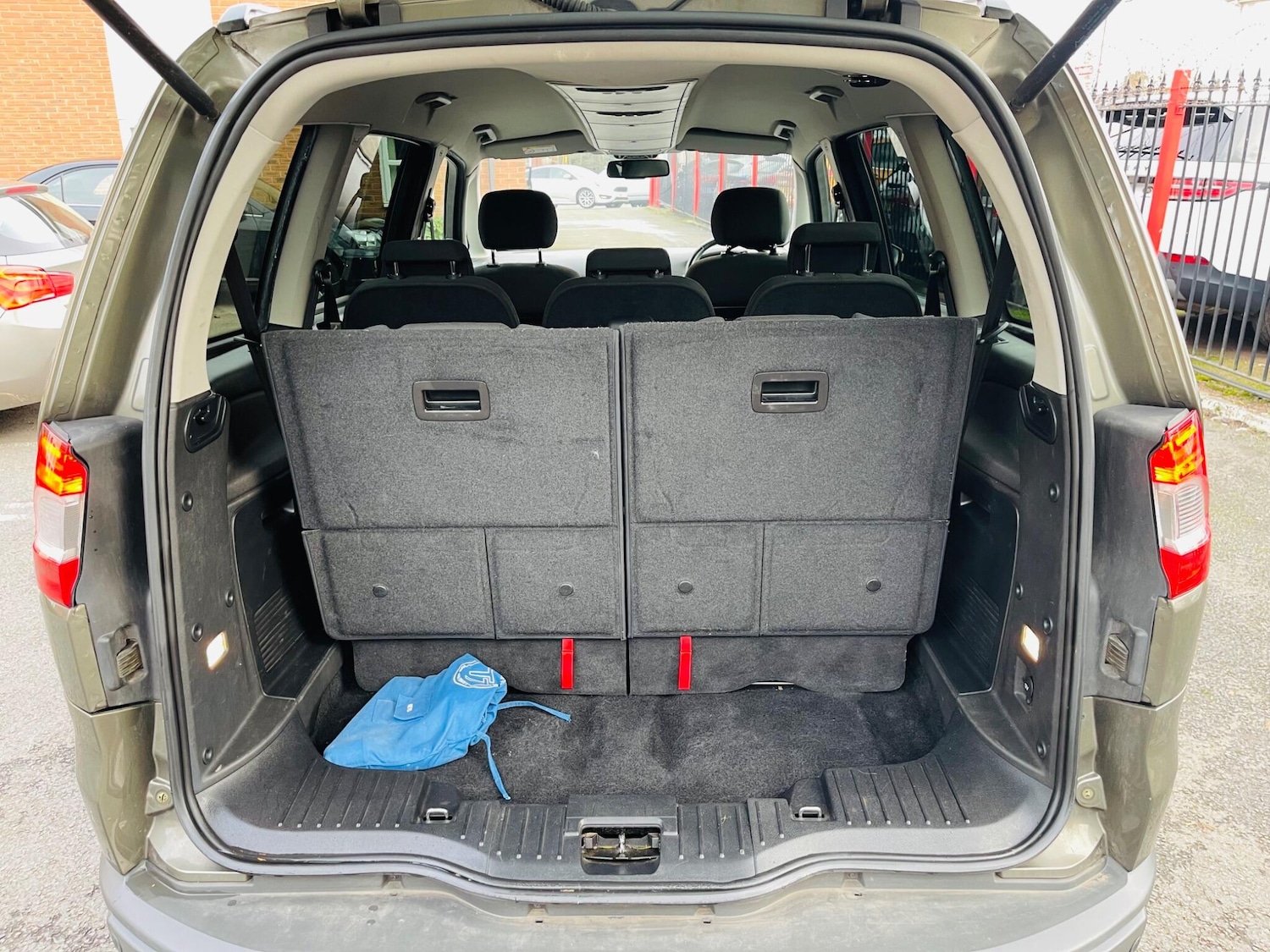 Used Ford Galaxy 2014 for sale - 77737926: Photo 34