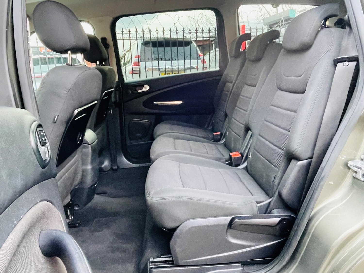 Used Ford Galaxy 2014 for sale - 77737926: Photo 35