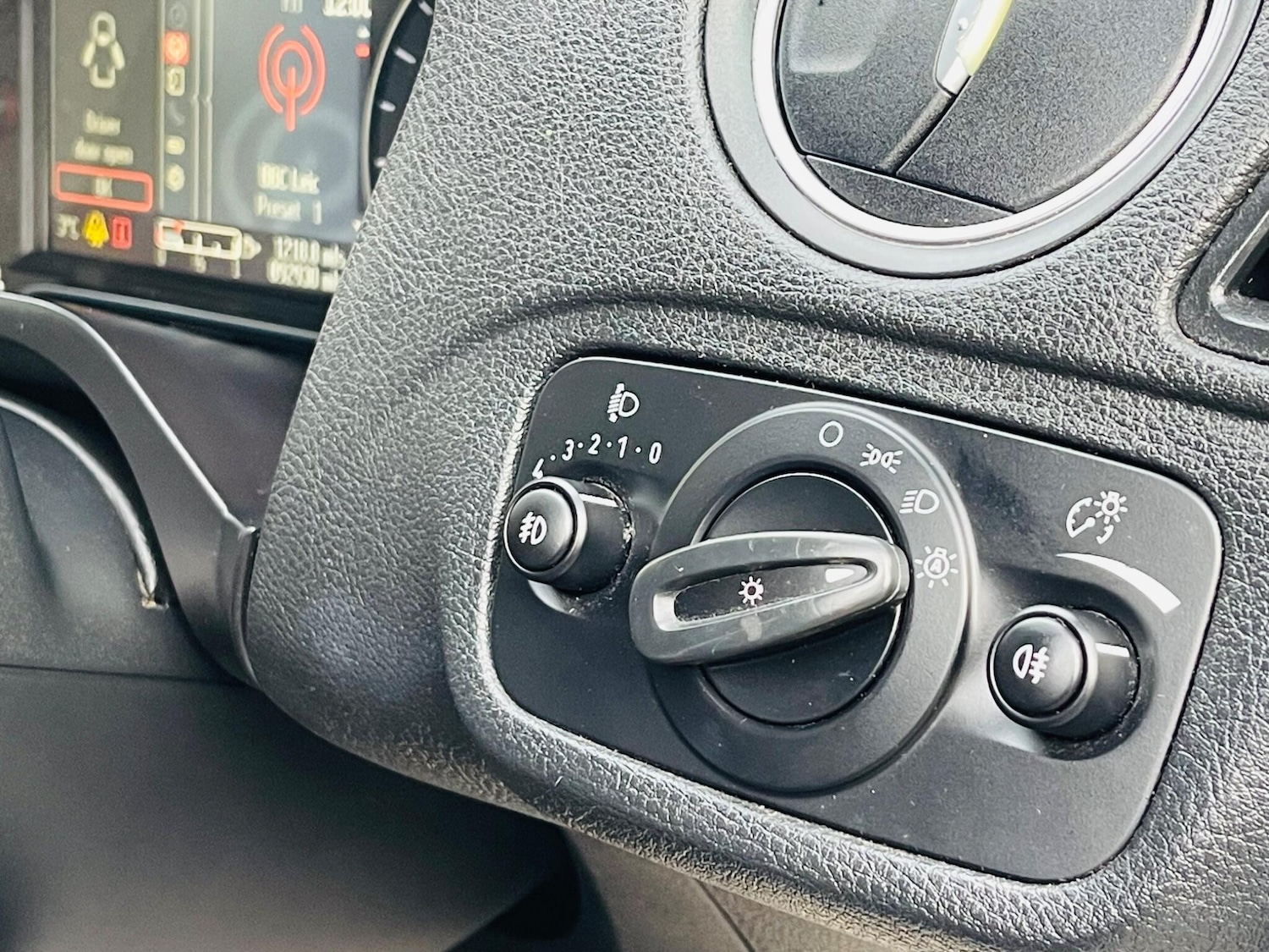 Used Ford Galaxy 2014 for sale - 77737926: Photo 44