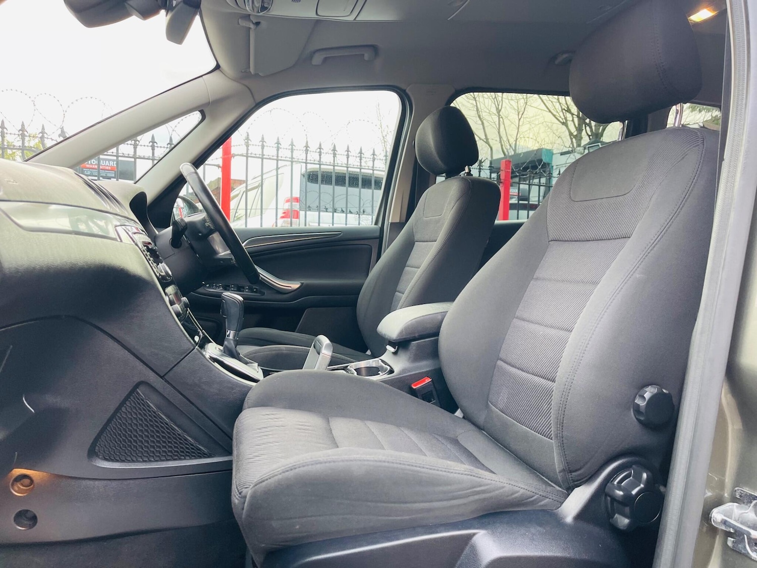 Used Ford Galaxy 2014 for sale - 77737926: Photo 5