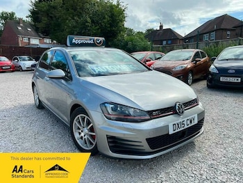 Used Volkswagen Golf 2015 for sale - 79212552: Photo