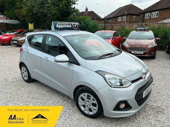 Used Hyundai i10 2016 for sale - 79108272: Photo