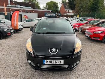 Used Peugeot 5008 2013 for sale - 79337609: Photo