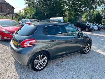 Used Peugeot 208 2014 for sale - 79348742: Photo