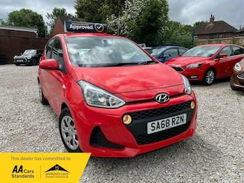 Used Hyundai i10 2018 for sale - 79780390: Photo