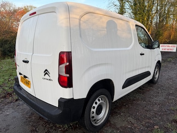 Used Citroen Berlingo 2023 for sale - 76126330: Photo