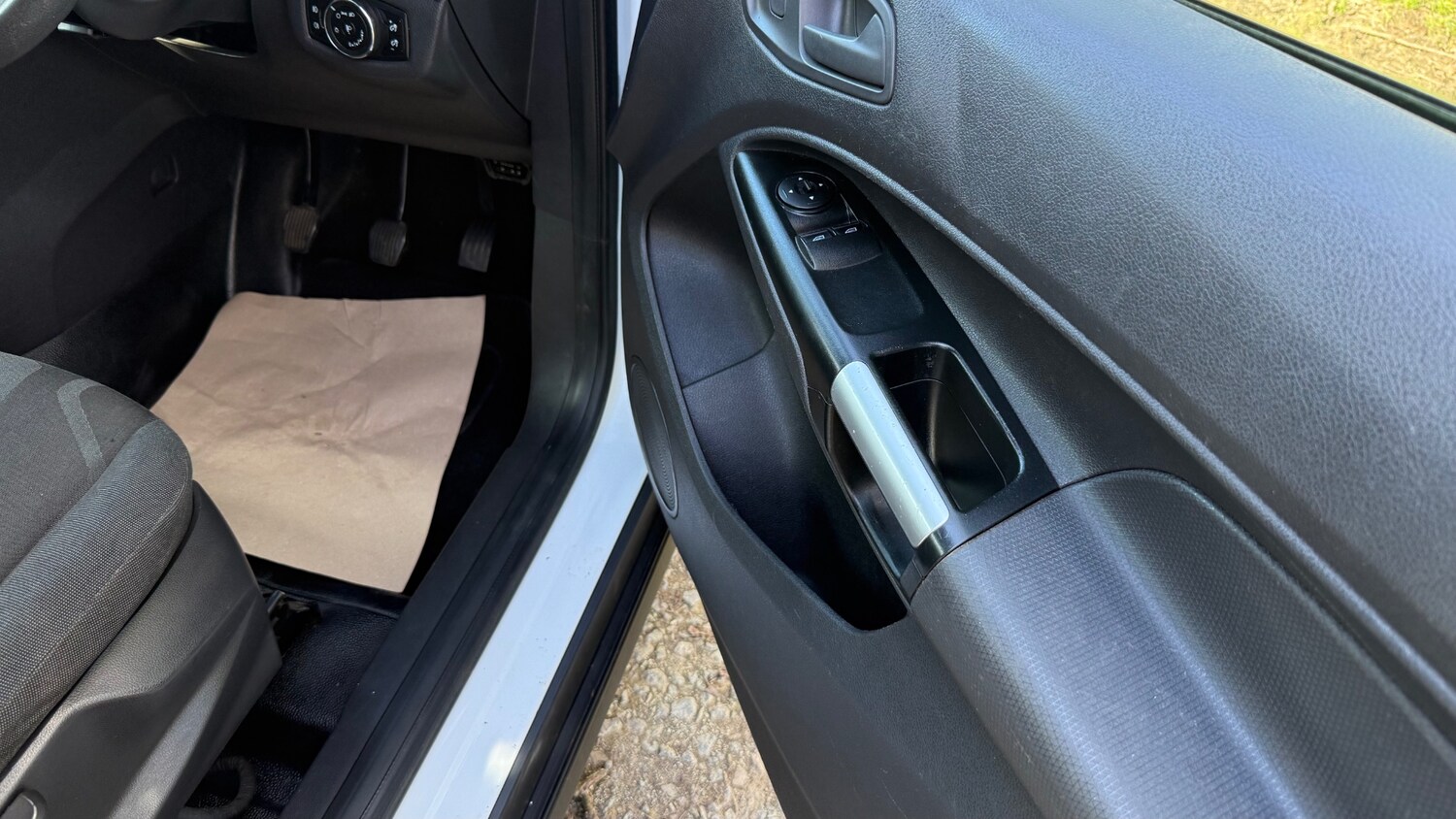 Used Ford Transit Connect 2018 for sale - 77916623: Photo 10