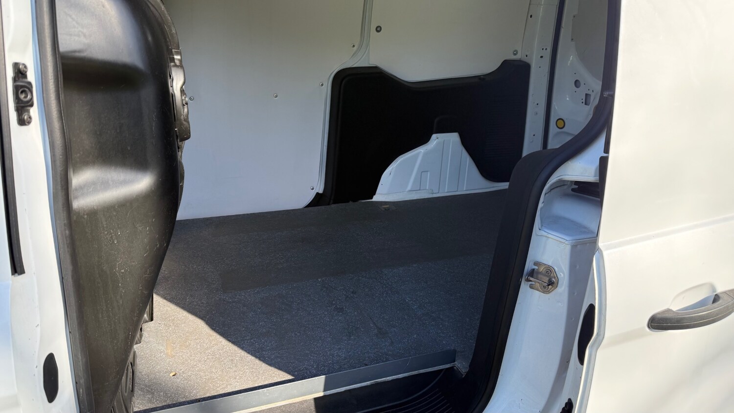 Used Ford Transit Connect 2018 for sale - 77916623: Photo 6