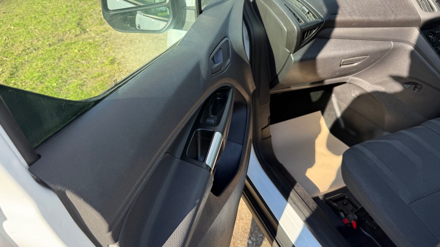 Used Ford Transit Connect 2018 for sale - 77916623: Photo 8