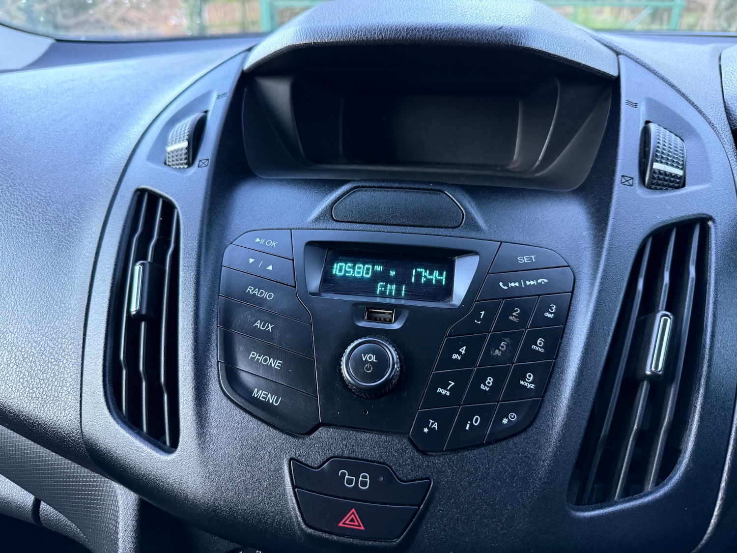 Used Ford Transit Connect 2015 for sale - 76881621: Photo 10